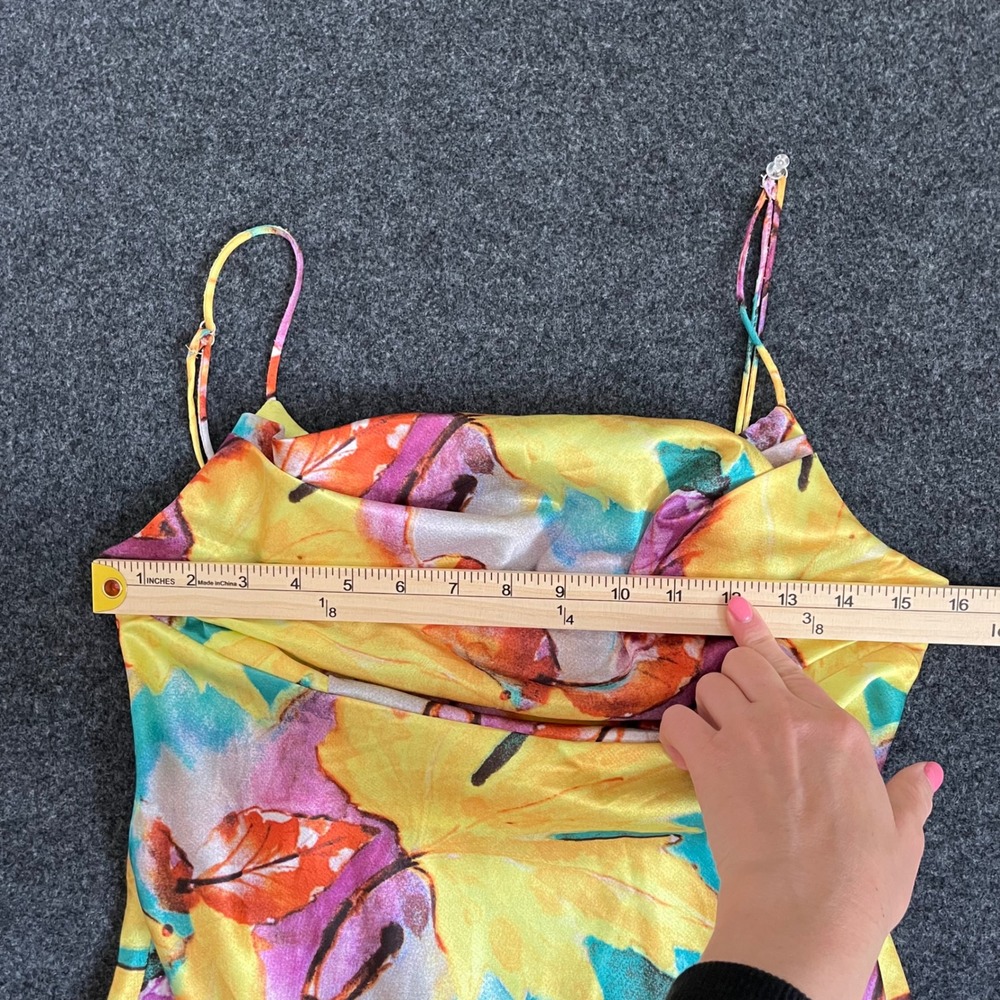 One and Only Collective Y2K Yellow Floral/Leaf‎ Print Cowl Neck Satin Midi Sz L - Picture 7 of 12
